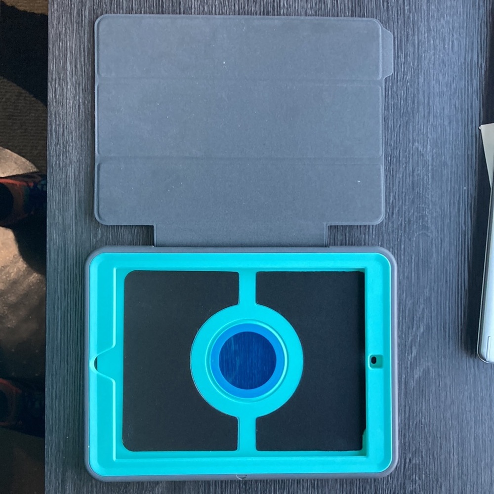 Apple iPad 8th generation hard case